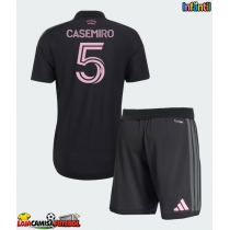 Camisa de Futebol Inter Miami Casemiro #5 Equipamento Secundário Infantil 2026-27 Manga Curta (+ Calças curtas)
